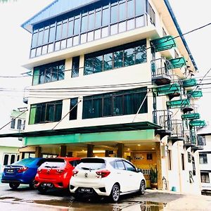 Adam Hotel